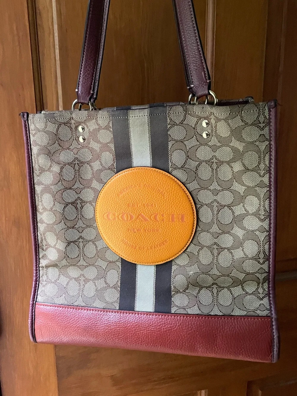 🍒Coach Dempsey Tote in Signature Jacquard with Stripe and Coach Patch 1917🍒